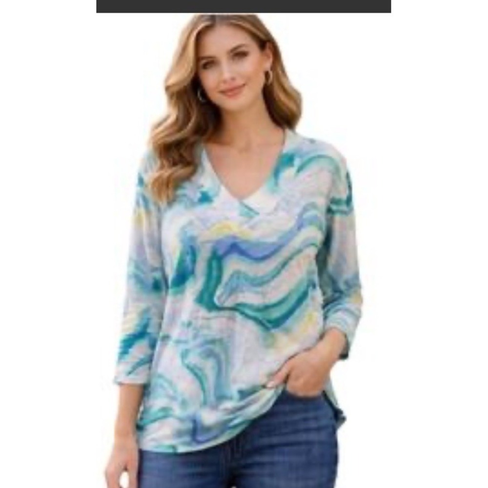 Chicos Size 1 US L V- Neck Top 100% Linen Jersey Knit 3/4 Sleeve Swirl Pattern